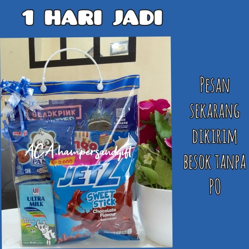 

Paket Snack biru /paket ulang tahun biru / Snack serba biru
