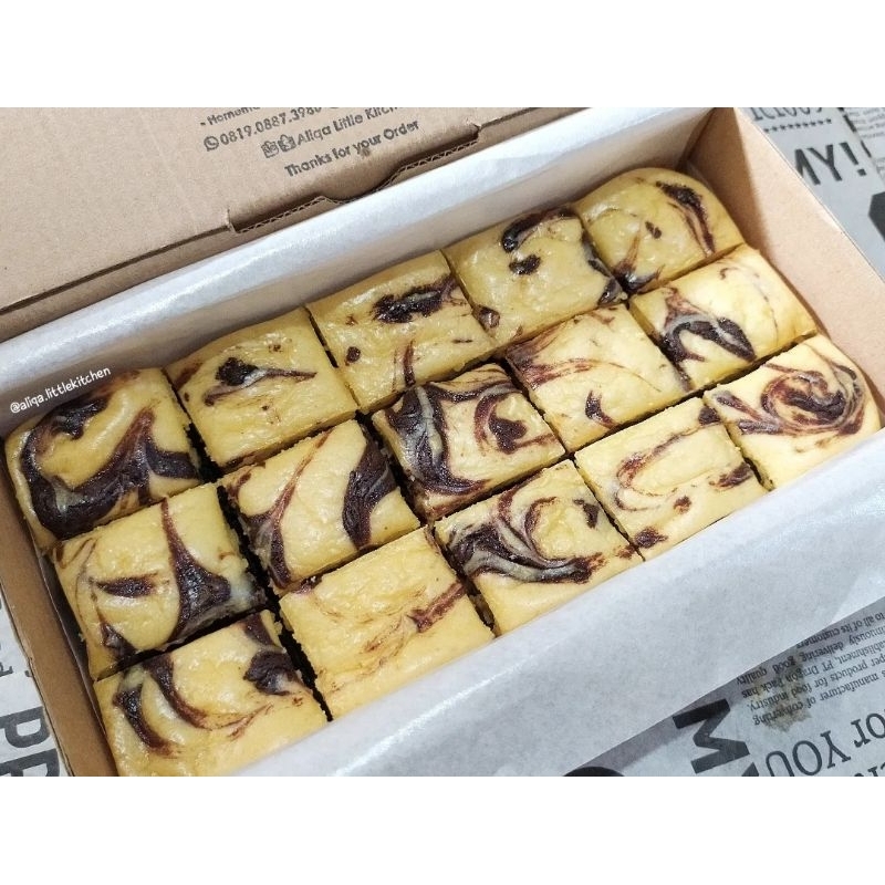 

Brownies Cream Cheese Small 20x10 (Khusus Gojek/Grab)