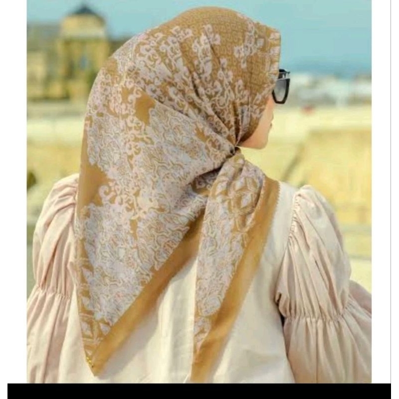 Preloved Buttonscarves Granada Caramel