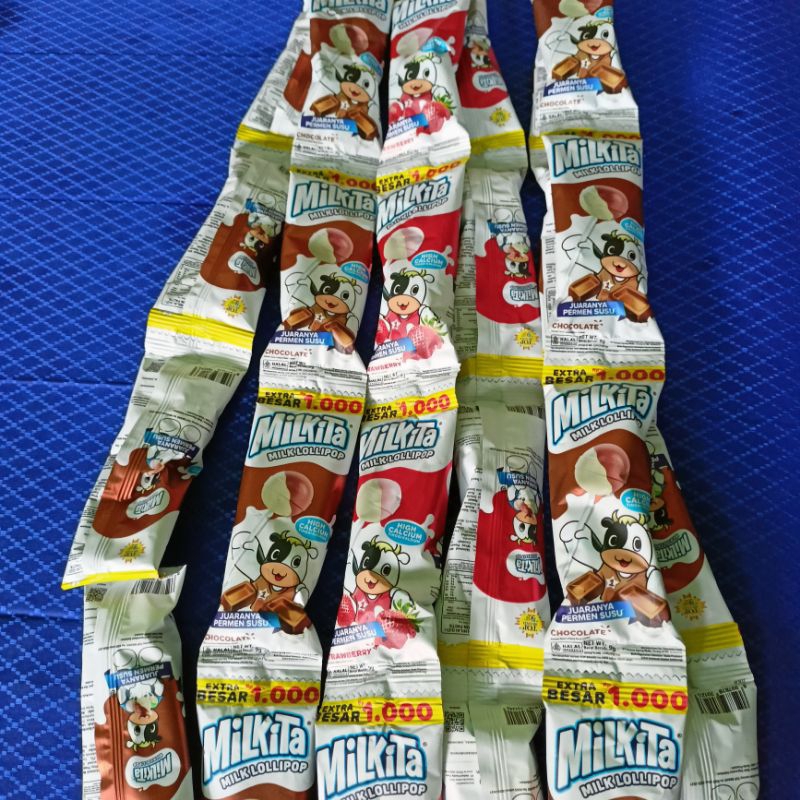 

Permen Milkita Lolipop 1 Renceng (10pcs)/Milkita Candy Stroberi/Milkita Permen Susu Jadoel