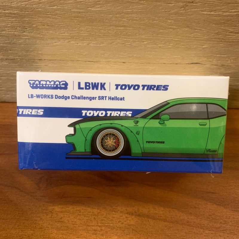 TARMAC WORKS LB-WORKS DODGE CHALLENGER SRT HELLCAT GREEN METALLIC