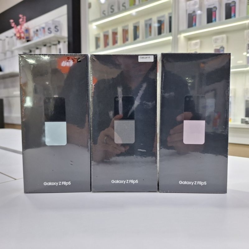 SAMSUNG Galaxy ZFlip 5 5G [8/256] [8/512] - Garansi Resmi 1 Tahun