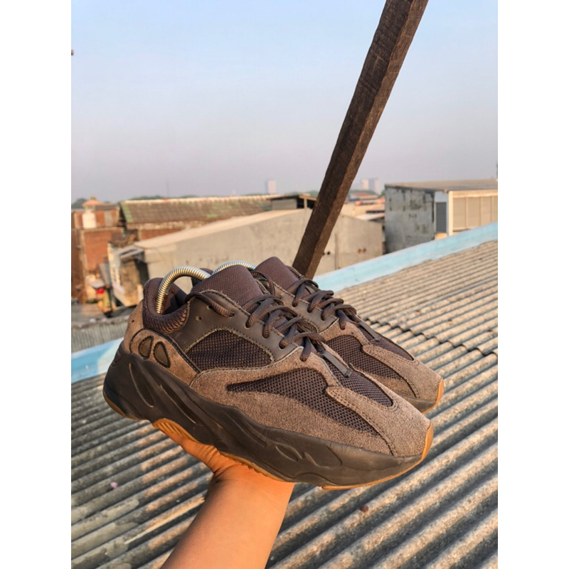 Adidas Yeezy Boost 700 Utility Black