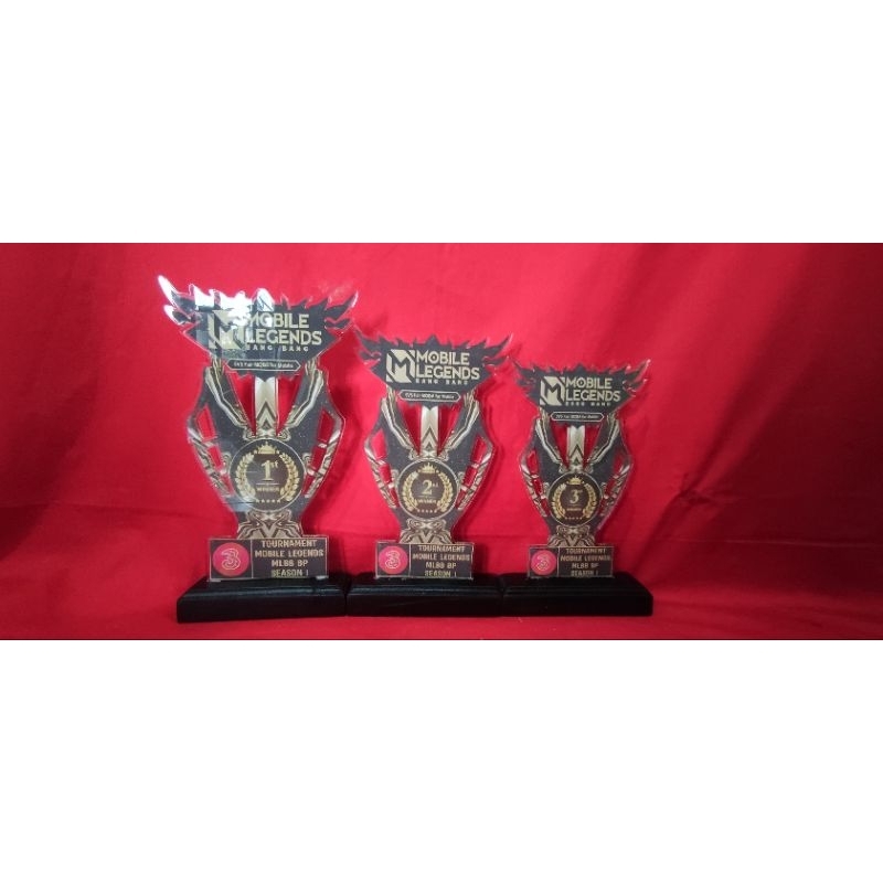 Piala/Trophy/Vandel/Plakat Mobile Legends/Free Fire/PUBG/Bahan Akrilik 3mm dan 6mm/Desain Suka Suka