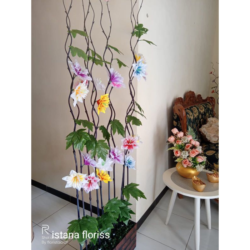 SEKAT RUANGAN BUNGA SEPATU& KRISAN