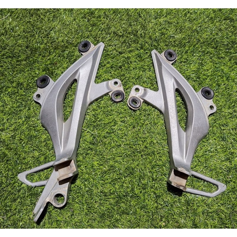 footstep belakang supra x 125 helm in original