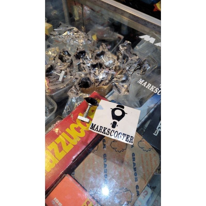 baut jok pisah depan vespa PTS