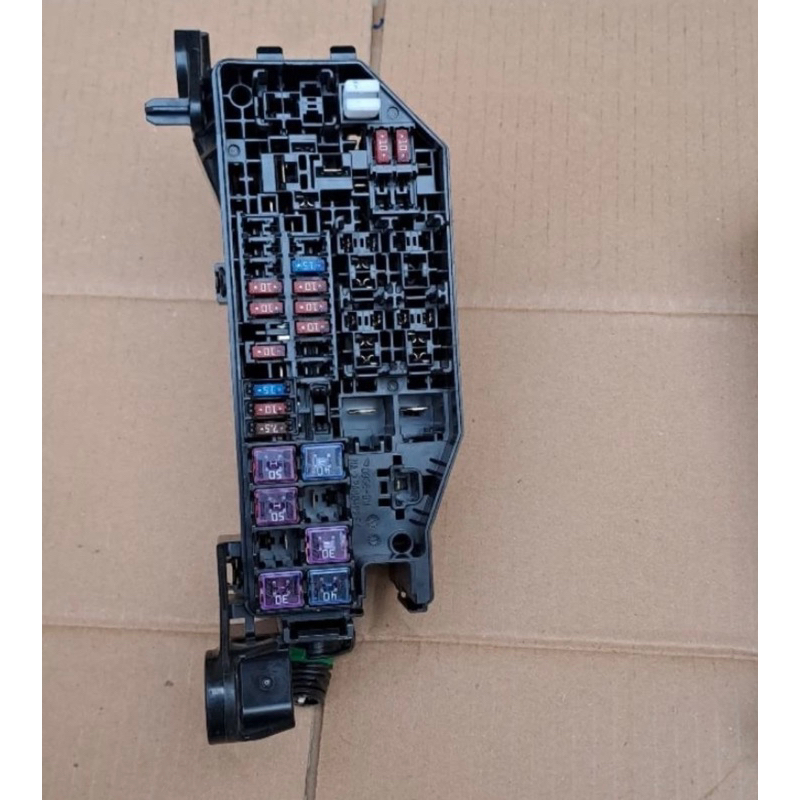 fuse box sekring untuk mobil grandmax/avanza tahun 2012-2015