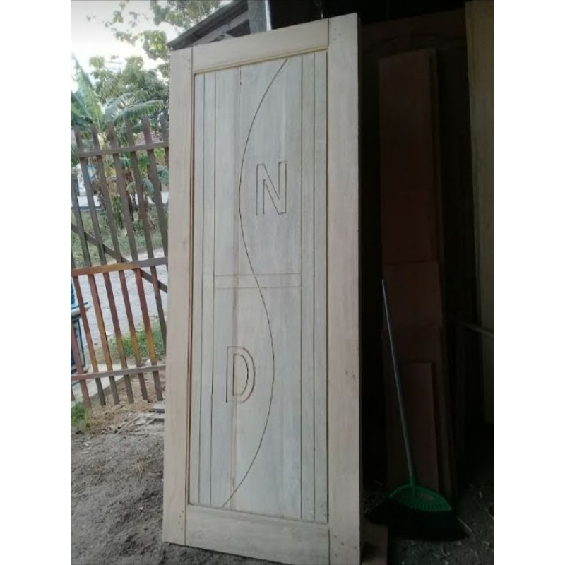 Daun Pintu Kayu Mahoni