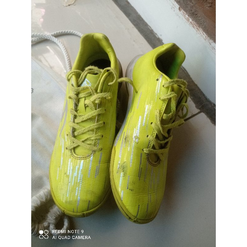sepatu futsal specs ls reborn