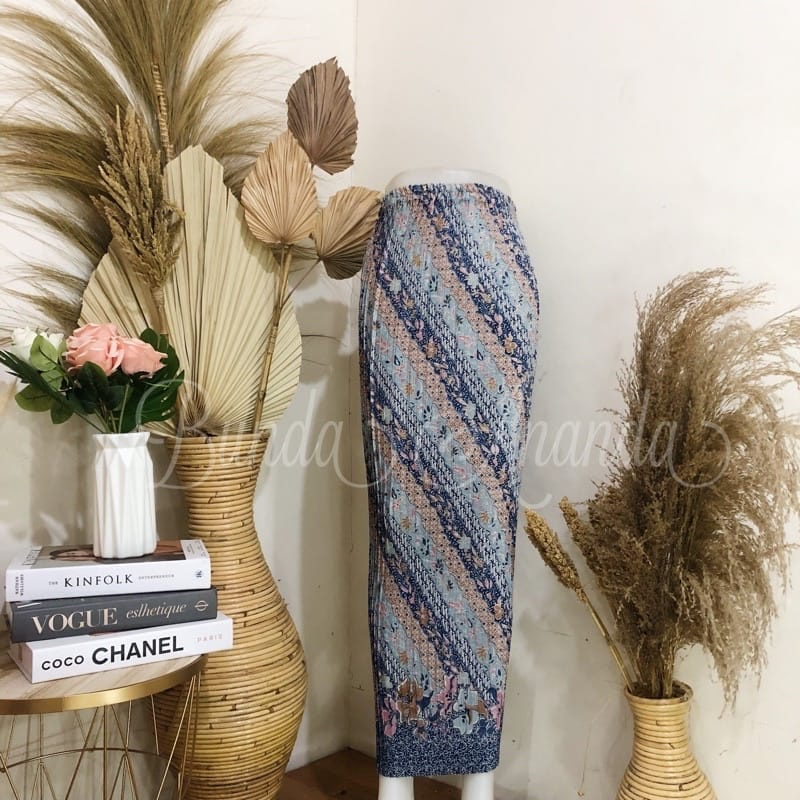 REAL PICT ROK PLISKET BATIK PINGGIR BIRU / ROK PLISKET / BAWAHAN KEBAYA / ROK KEBAYA / ROK WISUDA / 