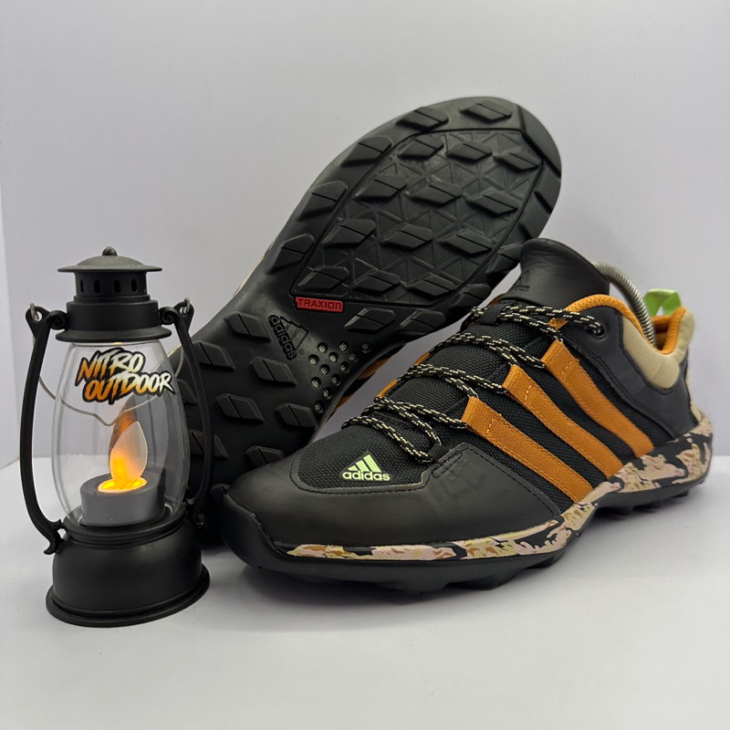 SEPATU HIKING ADIDAS TERREX DAROGA PLUS