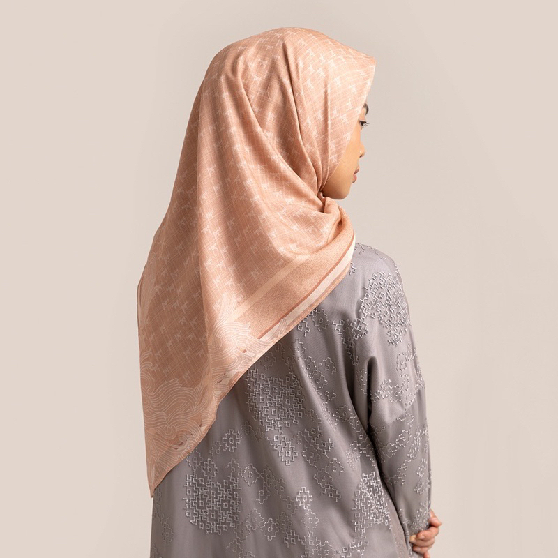 (PRELOVED) MONOGRAM SCARF KAMIIDEA