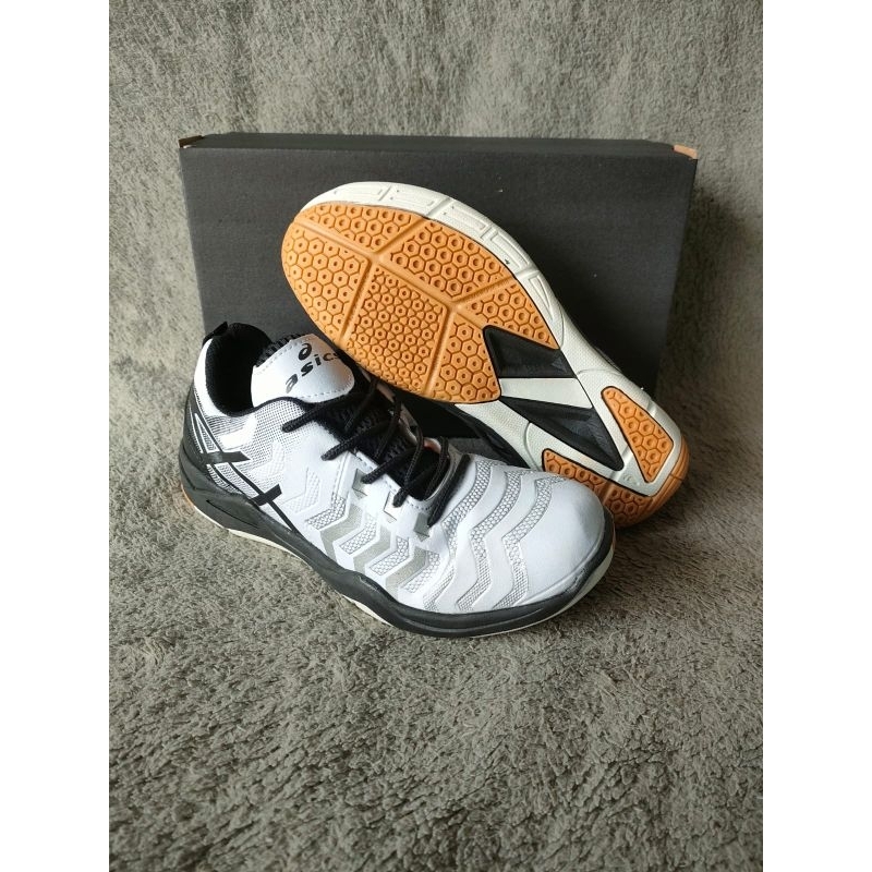 Sepatu batminton asc terlaris sepatu batminton asc keren free kaos kaki