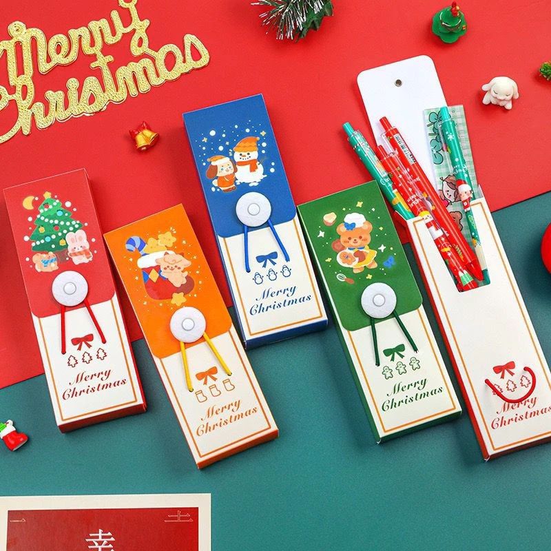 

KOTAK PENSIL NATAL/ TEMPAT PENSIL MERRY CHRISTMAS KARTUN LUCU