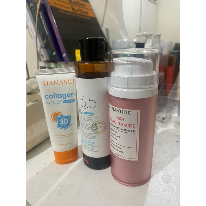 preloved moisturizer skintific dan toner acwell