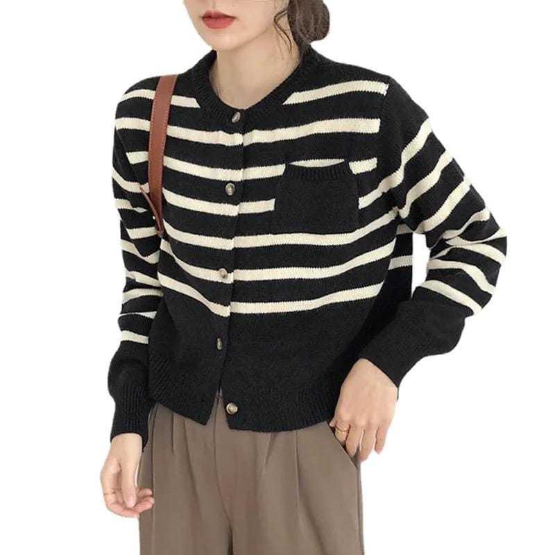 ADZKIA CARDIGAN  RAJUT CROP LOLI_ SWEATER CARDIGAN LOLI KOREAN STIL | ATASAN WANITA