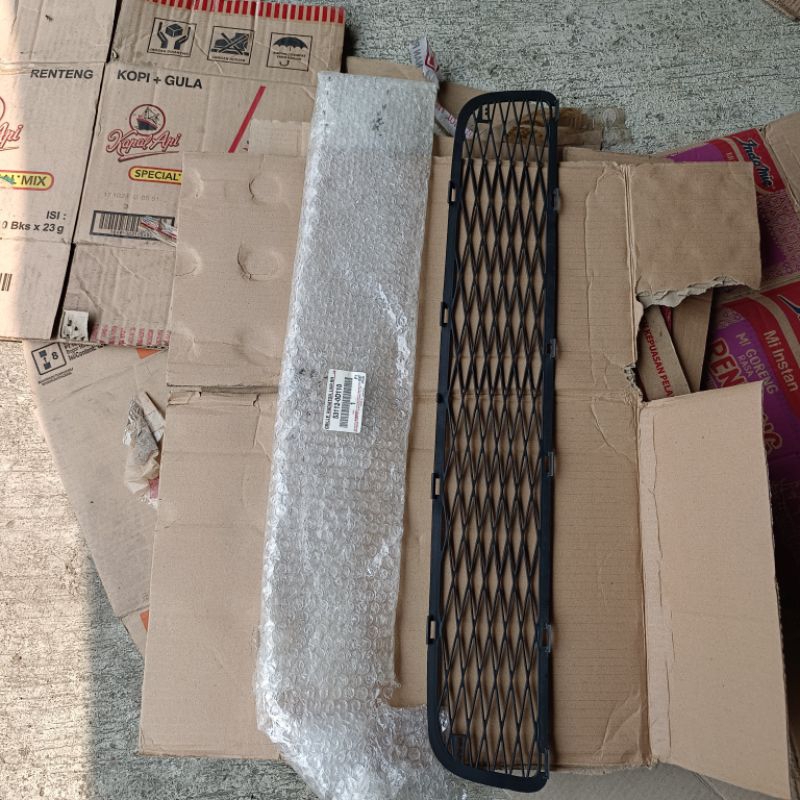 grill bemper yaris 2008-pertengahan 2009 ori