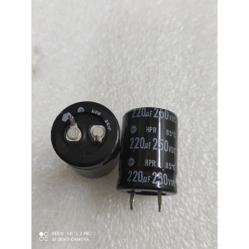 capasitor 220uf 250V