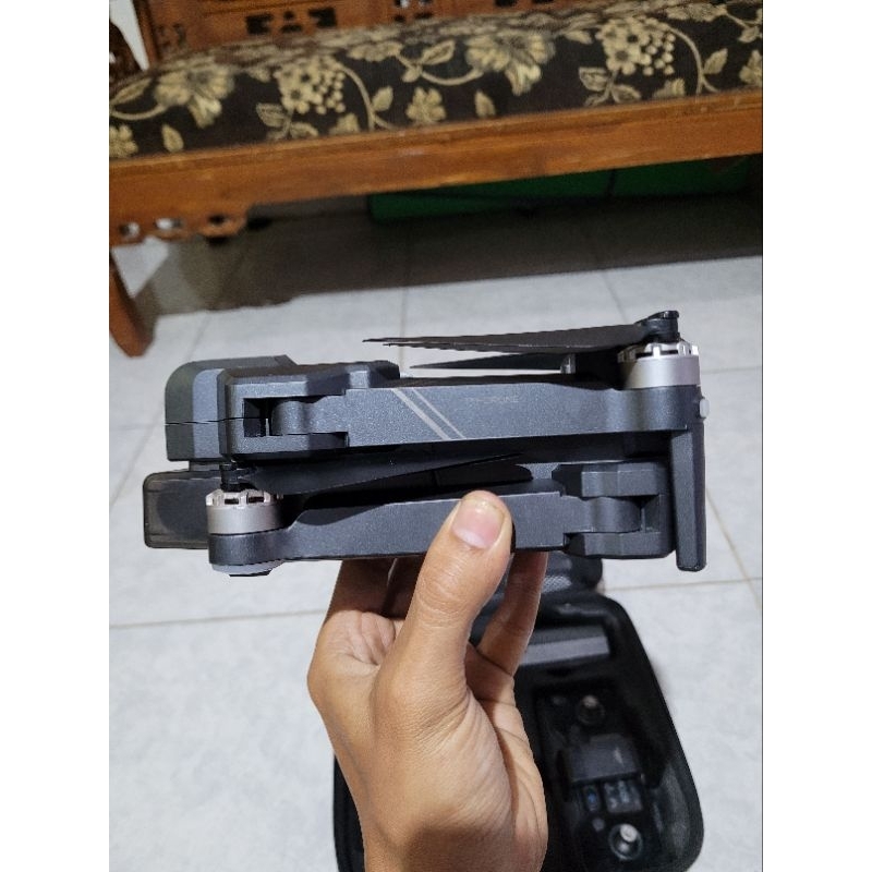 SJRC f11 4k pro second