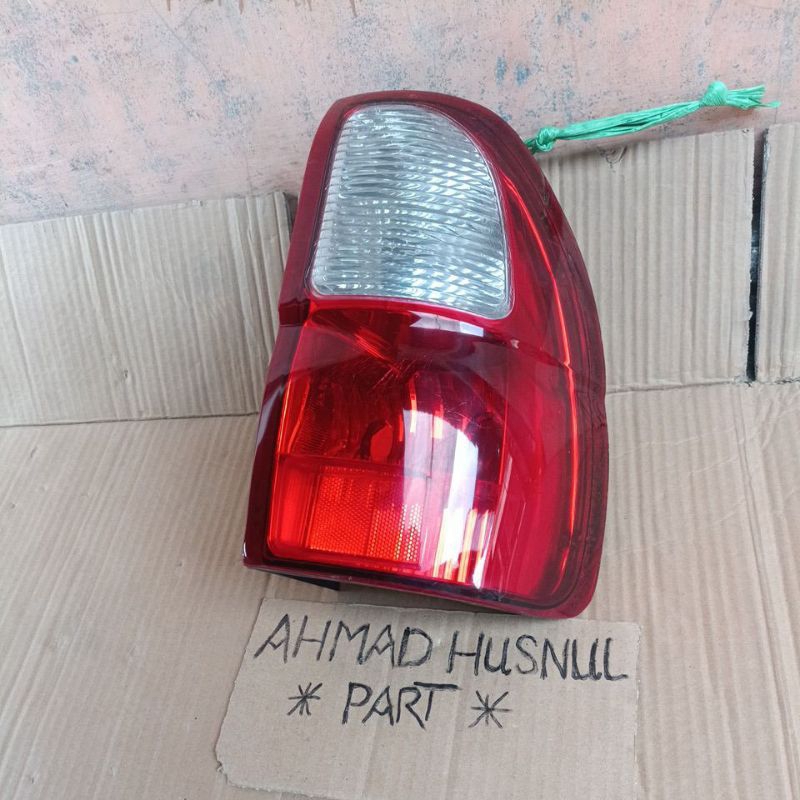 lampu belakang stoplamp isuzu panther kapsul  turbo 2002 2003 2004 2005 original