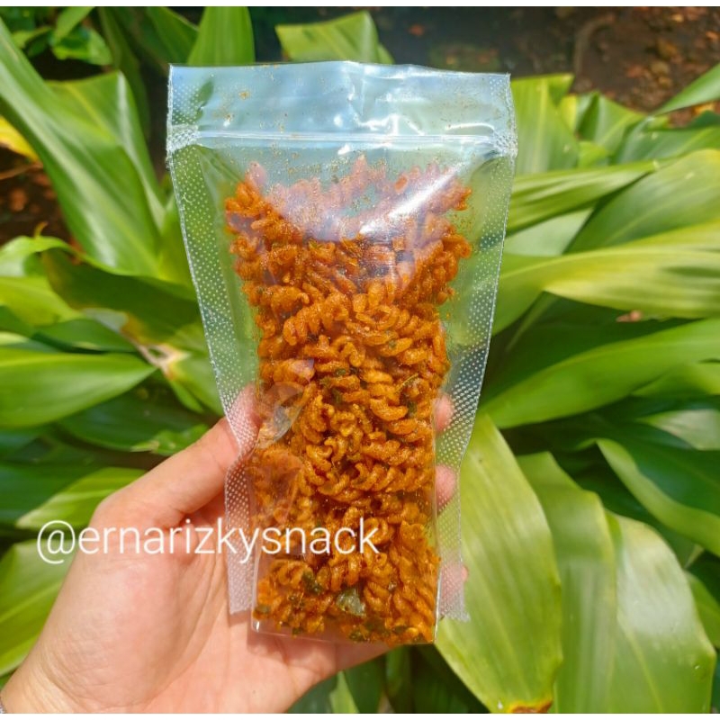 

MAKARONI SPIRAL PEDAS DAUN JERUK 100gr