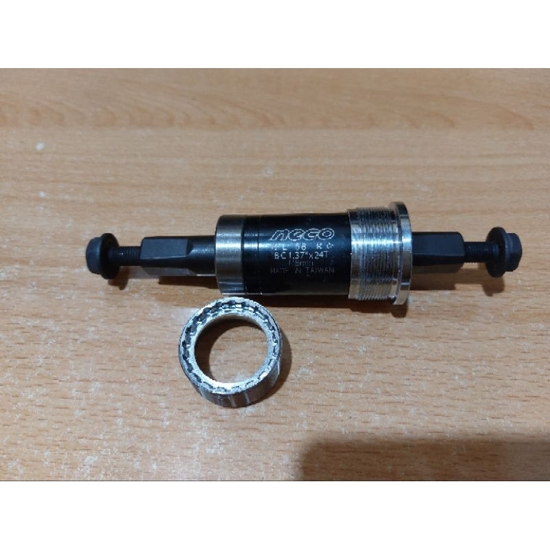 BEARING TENGAH SEPEDA / BB TENGAH BEARING NECO