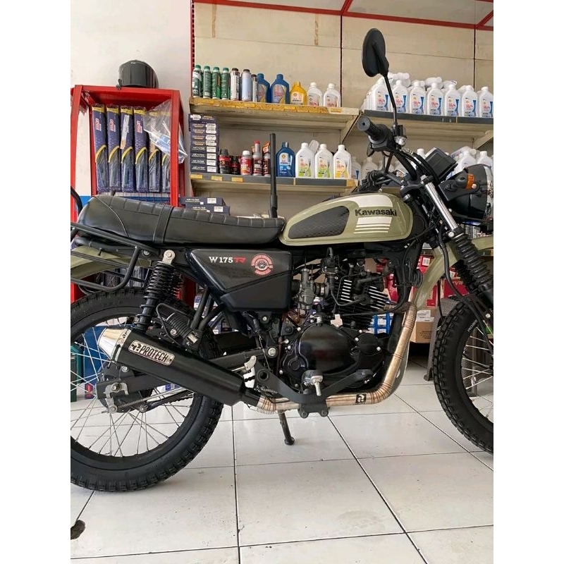 Kawasaki W175 TR — Big Pro 2 · Black — foto 4