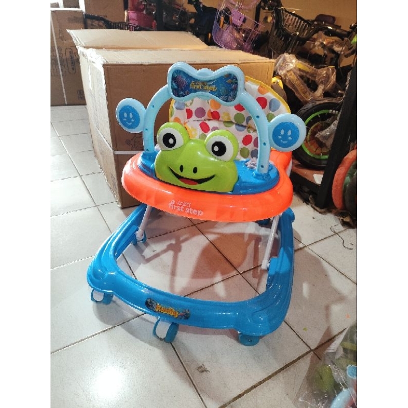 Babywalker Family FS- 33613 Kereta bayi
