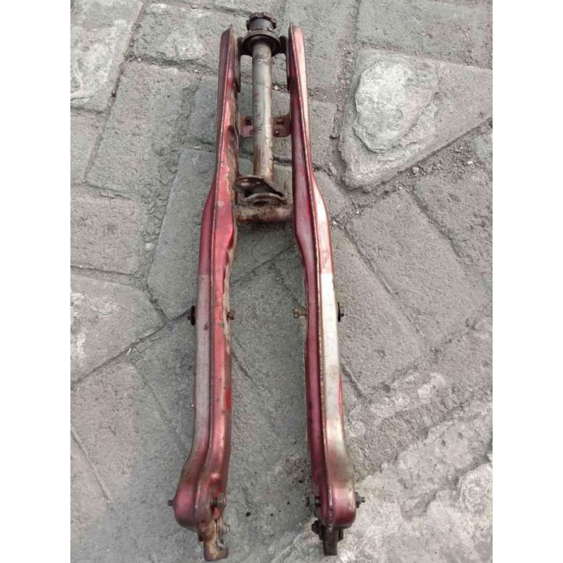 shock depan Yamaha v80/v75 original bekas