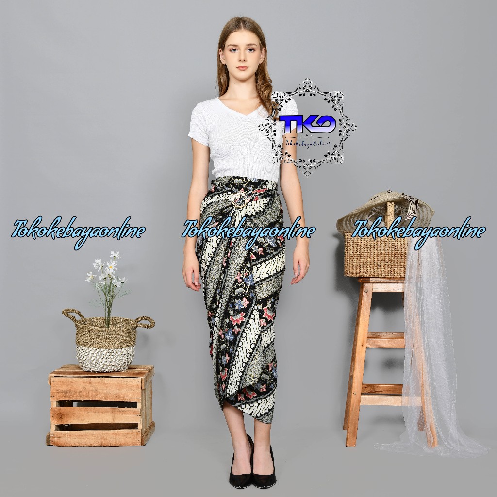 ROK LILIT BATIK/ROK LILIT BATIK MODERN/ROK LILIT KEBAYA/ROK BATIK MODERN/BUNGA DASAR HITAM