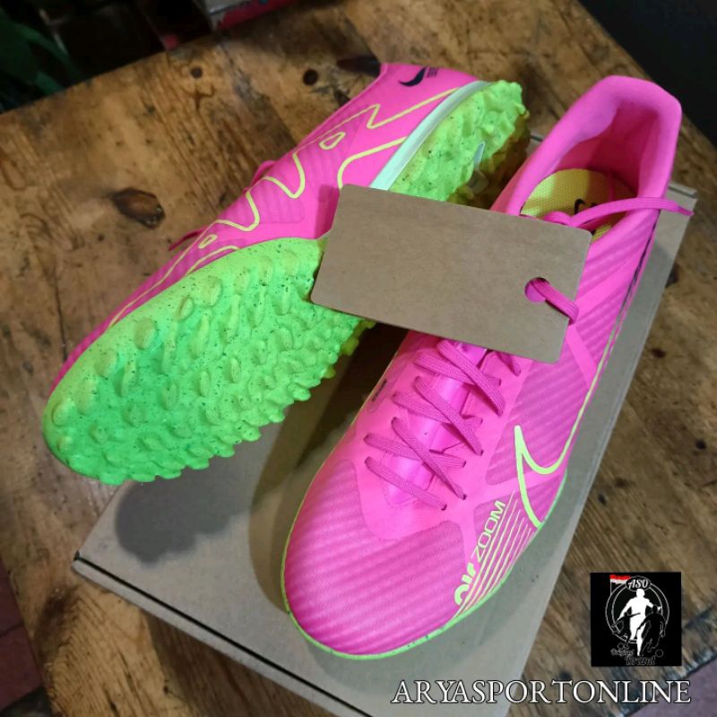 Nike vapor 15 academy TF Pink