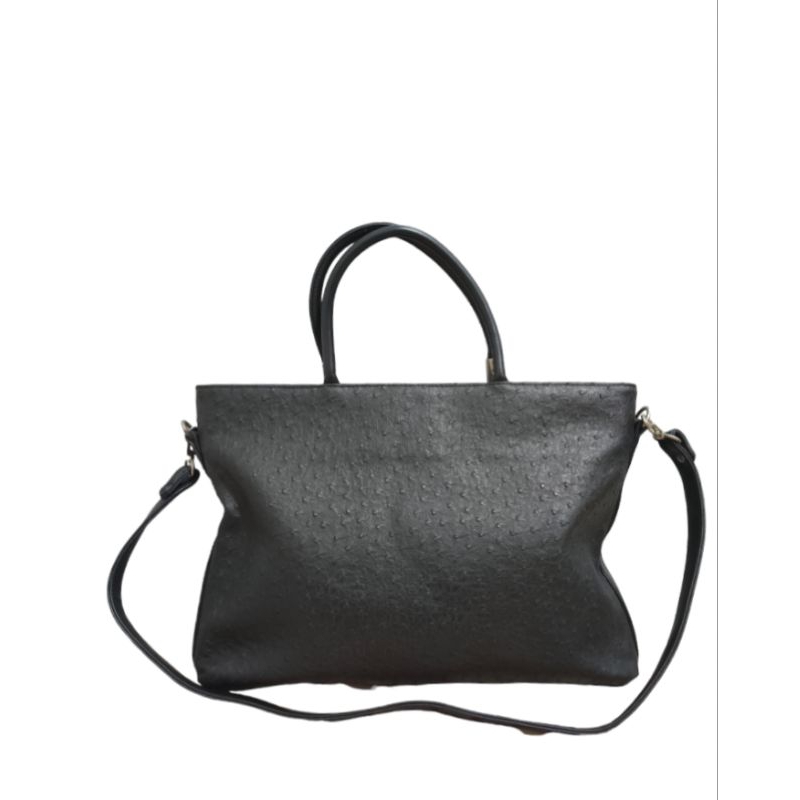 Preloved Tas Wanita Kulit Warna Hitam