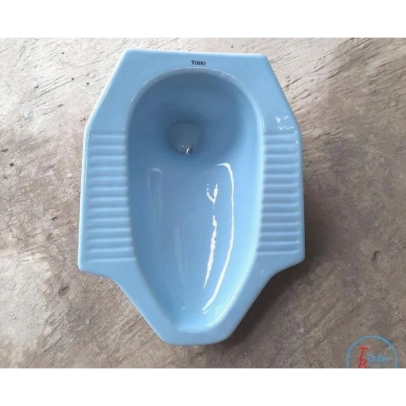 Toho kloset jongkok murah mengkilap. kloset jongkok murah