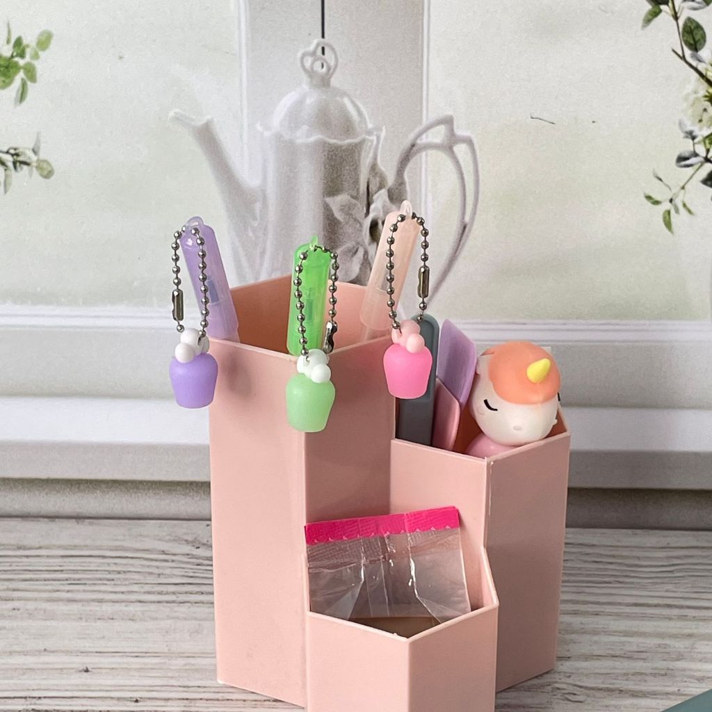 

Pen Gantungan Kaktus Mini PG-1012 tinta hitam Ready 3 Warna Pulpen Gantungan Kaktus Super Estetik Harga TERMURAH Alat Tulis Sekolah Anak Kekinian bisa COD