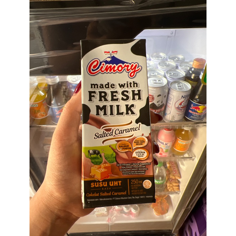 

CIMORY FRESH MILK SUSU UHT