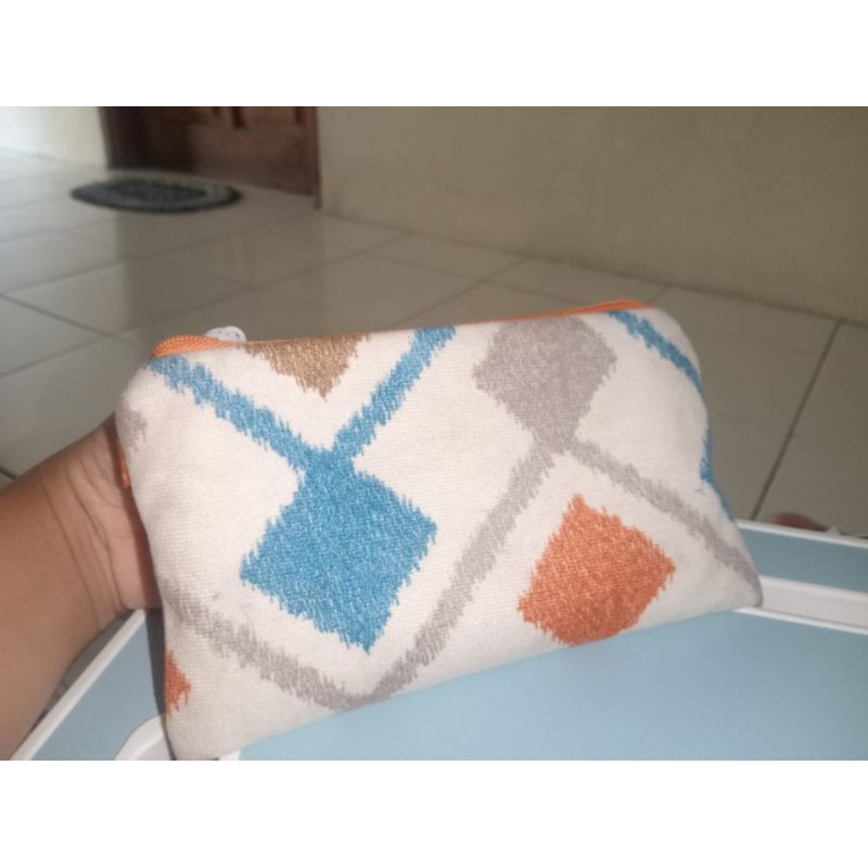 

Tempat pensil lucu