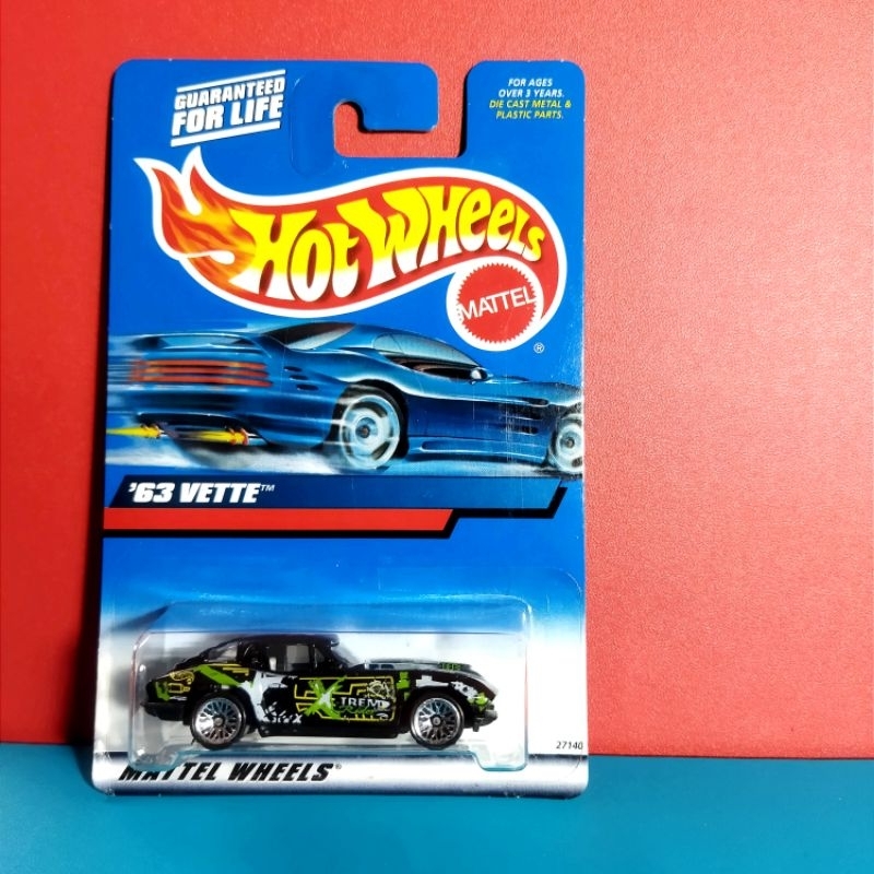 Hot Wheels 63 Corvette Split Window Black Extreme