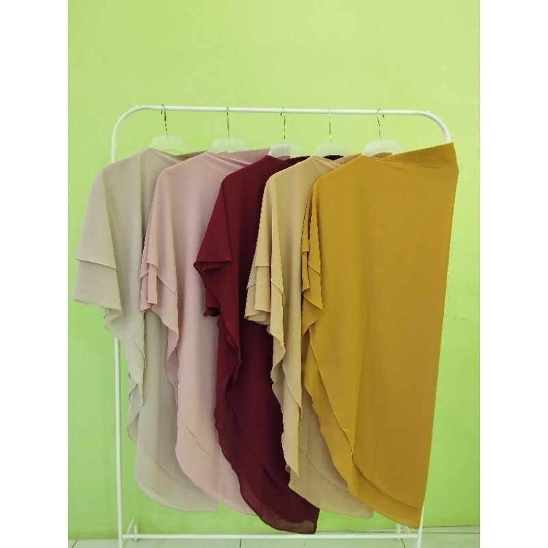 Hijab/Jilbab/Khimar Irma Bergo Instan Ceruty 2 layer pad Antem