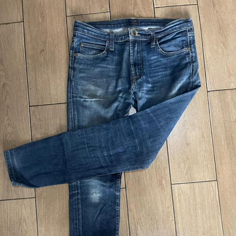 Lee Jeans