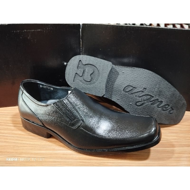sepatu pentopel pria kulit asli merk aigner