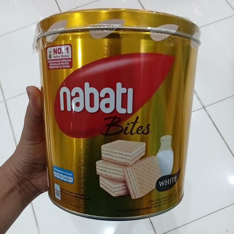 

Mahbubah - Nabati Bites 287 g Wafer Krim Rasa Susu Vanila Kaleng