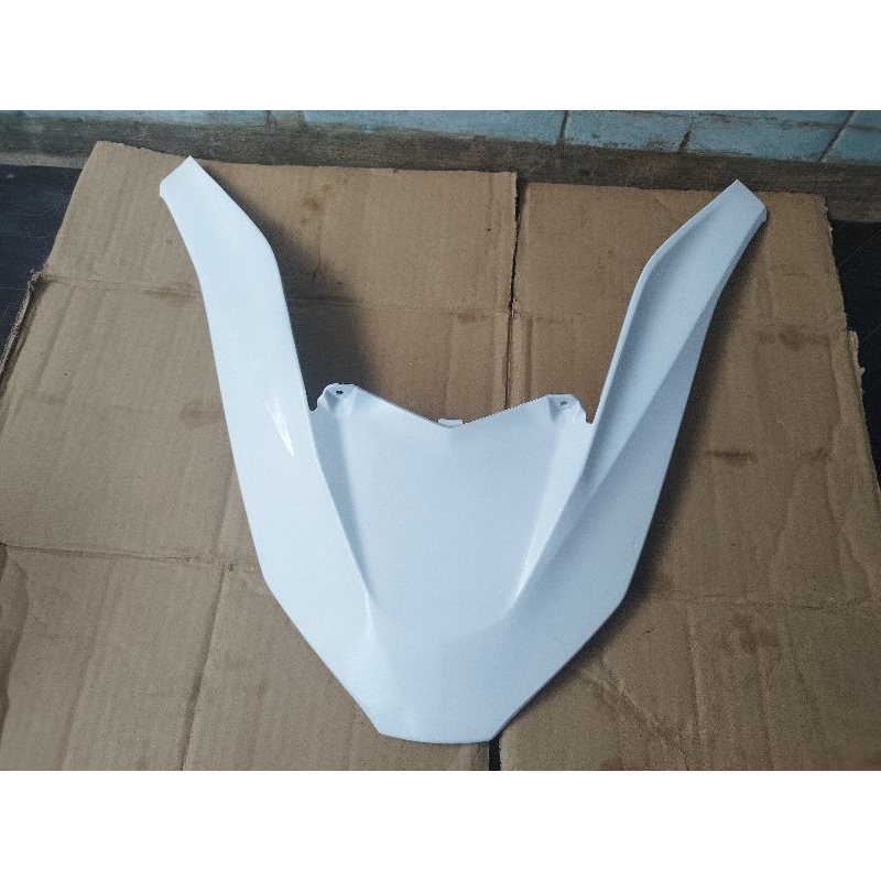 Dasi PCX Garnish front tameng PCX 160 64305K1ZJ10ZP warna putih Cover panel kedok PCX 160 original