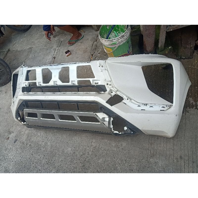 bemper depan xpander ultimate+cover foghlamp  2017 2018 2019