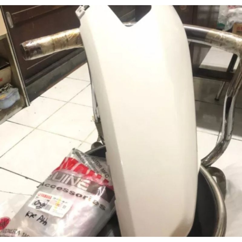 BODY BELAKANG KIRI NMAX OLD PUTIH ORIGINAL