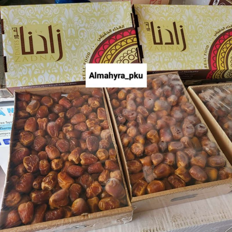 

Kurma Sukari Alqosim Premium King / Albaraka kemasan 3 kg / Sanyeh 3 kg
