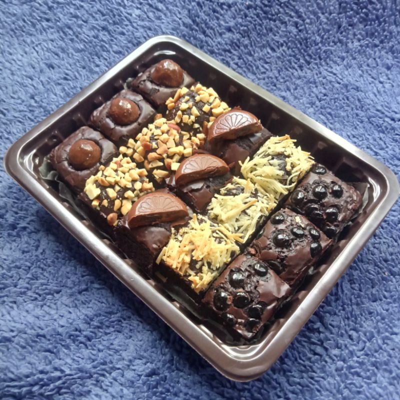 

Fudgy brownies small