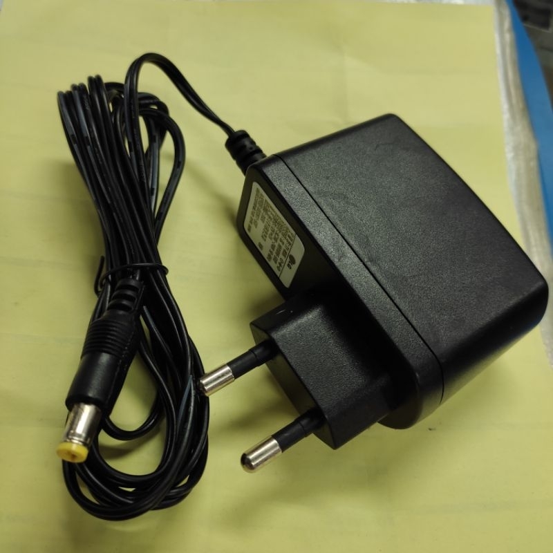 Adaptor 12Volt 2Ampere