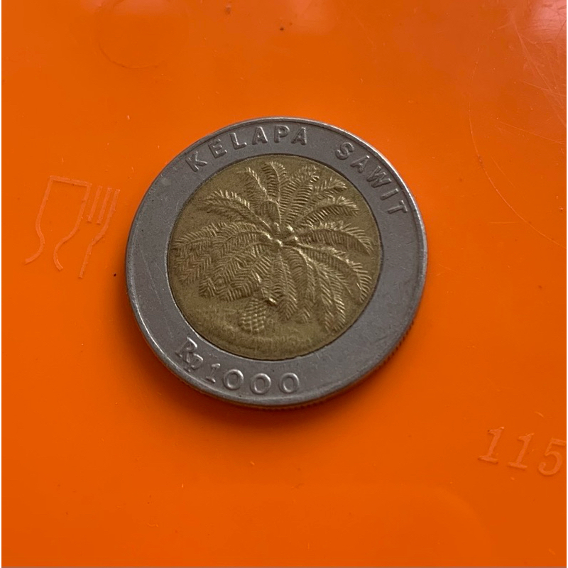 koin lama kuning koin kuno