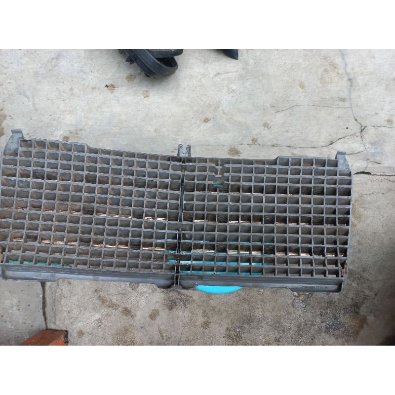 Grill mercedes benz Gril mercy  W 124 original